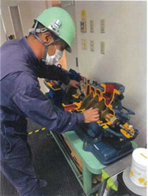 写真：渦巻ポンプのカットモデル